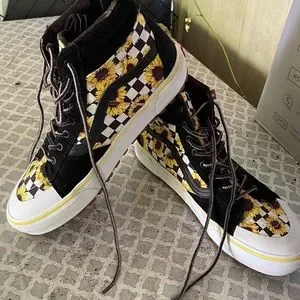 Vans | Shoes | Mte Sunflower Vans Size 5 Mens | Poshmark display picture 3